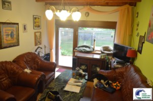 casa-de-vacanta-situata-in-bustenigolful-regal-19