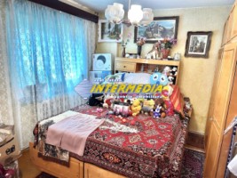 ocazie-apartament-3-camere-modificat-in-4-cu-2-bai-balcon-mare-decomandat-cetate-stadion-etaj-intermediar-7