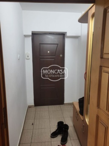 apartament-4-camere-etaj-3-zona-stadion-calea-nationala-1