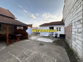 vanzare-1176-mp-teren-intravilan-alba-iulia-zona-hcc-la-asfalt-cu-toate-utilitatiile-canalizare-si-constructie-pe-el-1