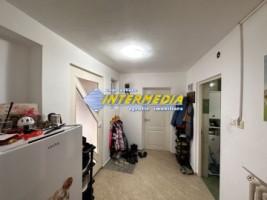 vanzare-1176-mp-teren-intravilan-alba-iulia-zona-hcc-la-asfalt-cu-toate-utilitatiile-canalizare-si-constructie-pe-el-9