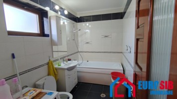 casa-individuala-4-dormitoare-garaj-teren-1457-mp-in-sibiu-mohu-6