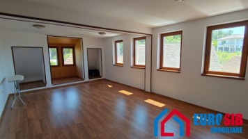 casa-individuala-4-dormitoare-garaj-teren-1457-mp-in-sibiu-mohu-9
