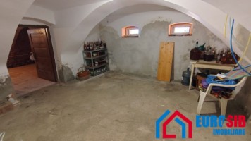 casa-individuala-4-dormitoare-garaj-teren-1457-mp-in-sibiu-mohu-10