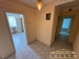 de-vanzare-apartament-3-camere-decomandat-calea-nationala-scoala-nr-11-1
