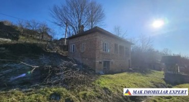 casa-3-camere-de-vanzare-teren-300-mp-stalpeni-arges-1