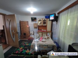 vand-casa-cu-3-camere-si-teren-de-538-mp-in-apa-sarata-campulung-muscel-arges-3