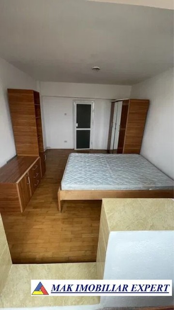 vand-apartament-3-camere-confort-1-et-78-central-campulung-muscel-arges-7