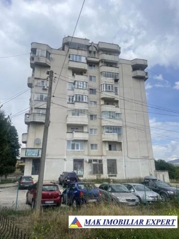 vand-apartament-3-camere-confort-1-et-78-central-campulung-muscel-arges-17