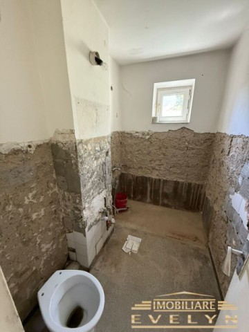 de-vanzare-apartament-3-camere-zona-centrala-aleea-maxim-gorki-62-mp-etaj-3-8