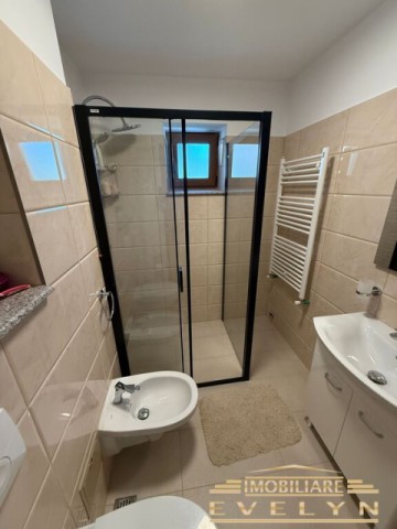 de-vanzare-apartament-3-camere-decomandat-piata-mare-etaj-23-renovat-complet-7