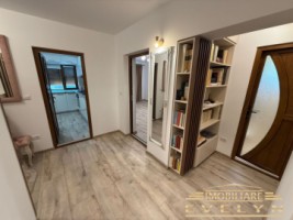 de-vanzare-apartament-3-camere-decomandat-piata-mare-etaj-23-renovat-complet-5