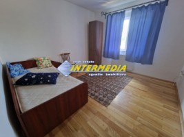 apartamemt-3-camere-decomandat-cetate-stadiun-cu-balcon-parcare-mobilat-si-utilat-complet-4