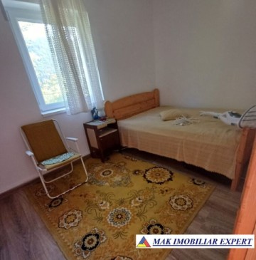 vila-7-camere-cu-teren-de-1800-mp-de-vanzare-in-podu-dambovitei-dambovicioara-arges-17