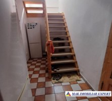 vila-7-camere-cu-teren-de-1800-mp-de-vanzare-in-podu-dambovitei-dambovicioara-arges-21