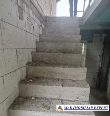 casa-3-camere-la-rosu-de-vanzare-teren-792-mp-bradulet-arges-3