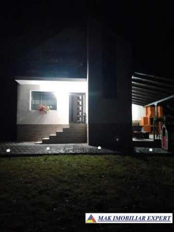 vand-vila-p-e-4-camere-teren-365-mp-rucar-arges-13