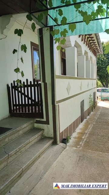 casaanexa-demolabila-si-teren-centru-campulung-muscel-arges-31