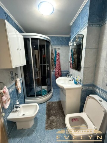 apartament-2-camere-zona-calea-nationala-la-strada-principala-6