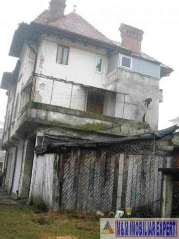 apartament-4-camere-la-casa-cf1-13-centru-campulung-muscel-arges-12