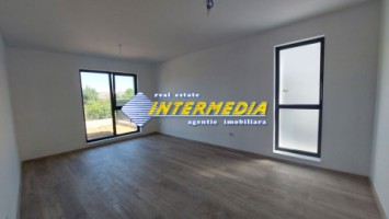 casa-noua-individuala-cu-4-camere-in-zona-alba-micesti-cu-toate-utilitatile-finisata-la-cheie-3