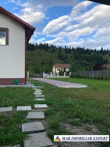 vila-5-camere-cu-teren-de-1000-mp-de-vanzare-in-leresti-arges-13