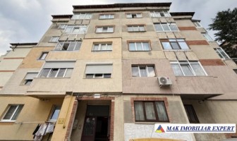 de-vanzare-apartament-2-camere-cf-1-et-p4-grui-campulung-muscel-arges-7
