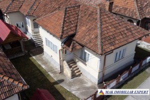 casa-5-camere-teren-800-mp-leresti-arges-9