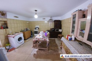 casa-5-camere-teren-800-mp-leresti-arges-7