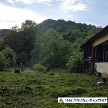 casa-batraneasca-3-camere-1200-mp-bugheade-jos-arges-4