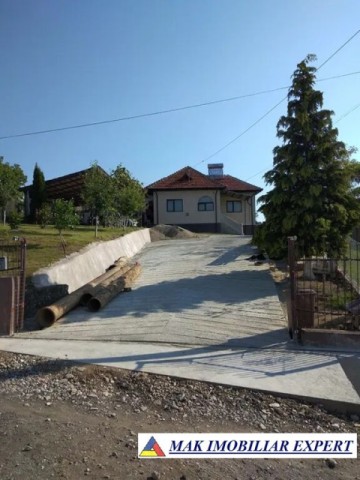 vila-4-camere-teren-5200-mp-bughea-de-sus-arges-4