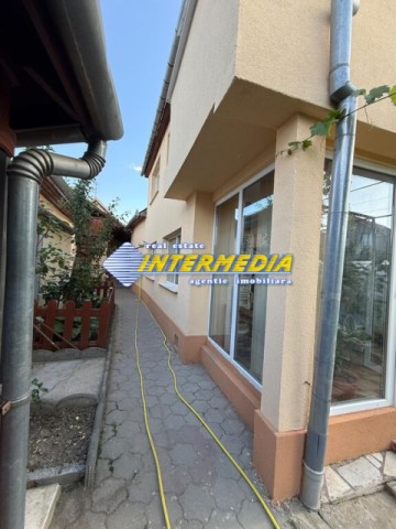 casa-vanzare-ighiu-cu-390-mp-teren-finisara-si-inprejmuit-si-utilitati-13