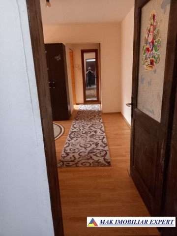 tepari-apartament-2-camere-de-inchiriat-confort-1-etaj-p-din-4-visoi-campulung-muscel-arges-6