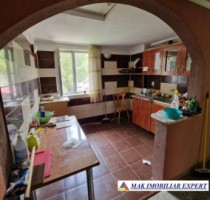 casa-vacanta-3-camere-teren-625-mp-robaia-musatesti-arges-6