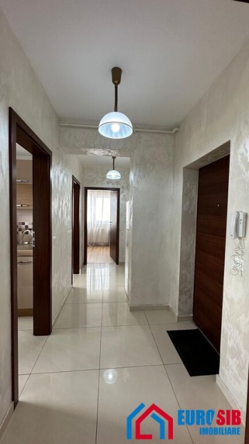 apartament-cu-2-camere-decomandat-situat-in-sibiu-str-doamna-stanca-1