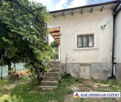 casa-3-camere-teren-250-mp-in-centru-campulung-muscel-arges-3