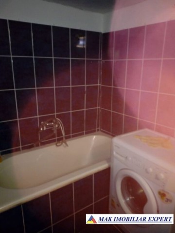 de-vanzare-casa-cu-3-camere-si-teren-de-2046-mp-in-poenarii-de-muscel-arges-10