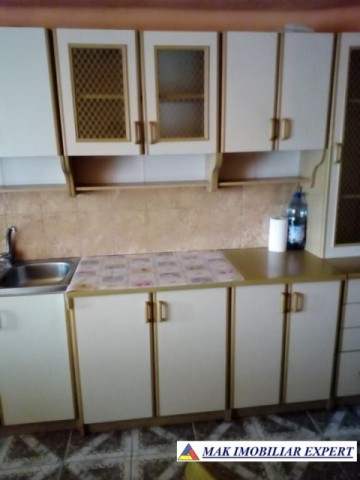 de-vanzare-casa-cu-3-camere-si-teren-de-2046-mp-in-poenarii-de-muscel-arges-8