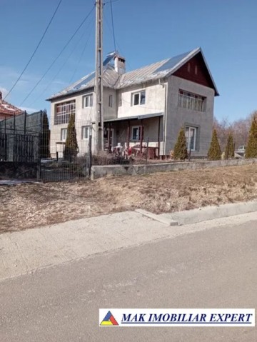 vila-cu-4-camere-si-teren-de-2500-mp-de-vanzare-in-cretisoara-campulung-muscel-arges-3