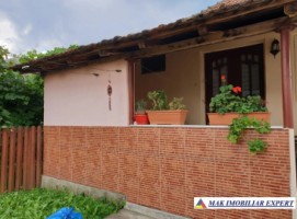 vand-2-case-4-cam-teren-400-mp-4375-mp-stalpeni-arges-1