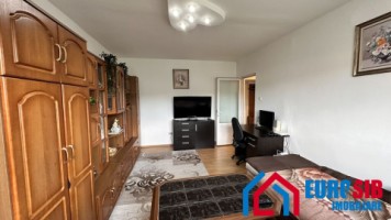 apartament-3-camere-decomandat-etaj-2-cisnadie-zona-piata-noua-2