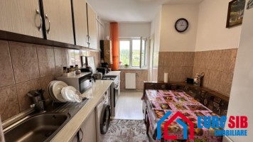 apartament-3-camere-decomandat-etaj-2-cisnadie-zona-piata-noua-3