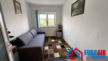 apartament-3-camere-decomandat-etaj-2-cisnadie-zona-piata-noua-8