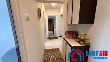 apartament-3-camere-decomandat-etaj-2-cisnadie-zona-piata-noua-12