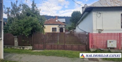 de-vanzare-casa-4-camere-cu-teren-5500-mp-in-leresti-arges