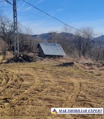 vand-teren-1250-mp-intravilan-in-bradulet-arges-1