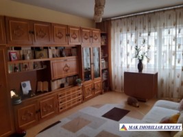 apartament-3-camere-cf-1-et-14-campulung