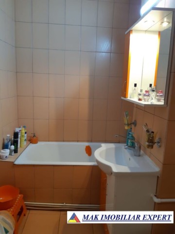 apartament-3-camere-cf-1-et-14-campulung-4