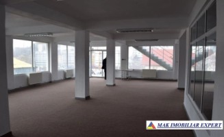 bloc-dpe1e2-birouri-spatiu-com-teren-250-mp-pitesti-arges-8