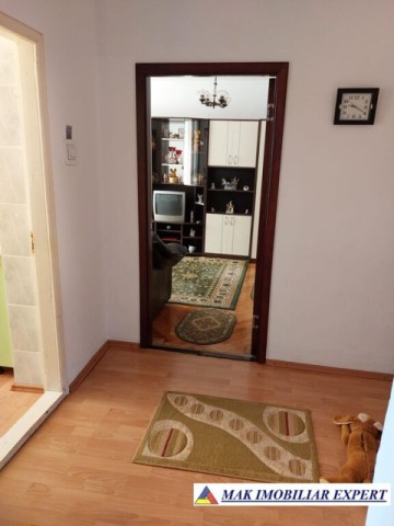 nongrata-garsoniera-cf-1-et-p4-campulung-4